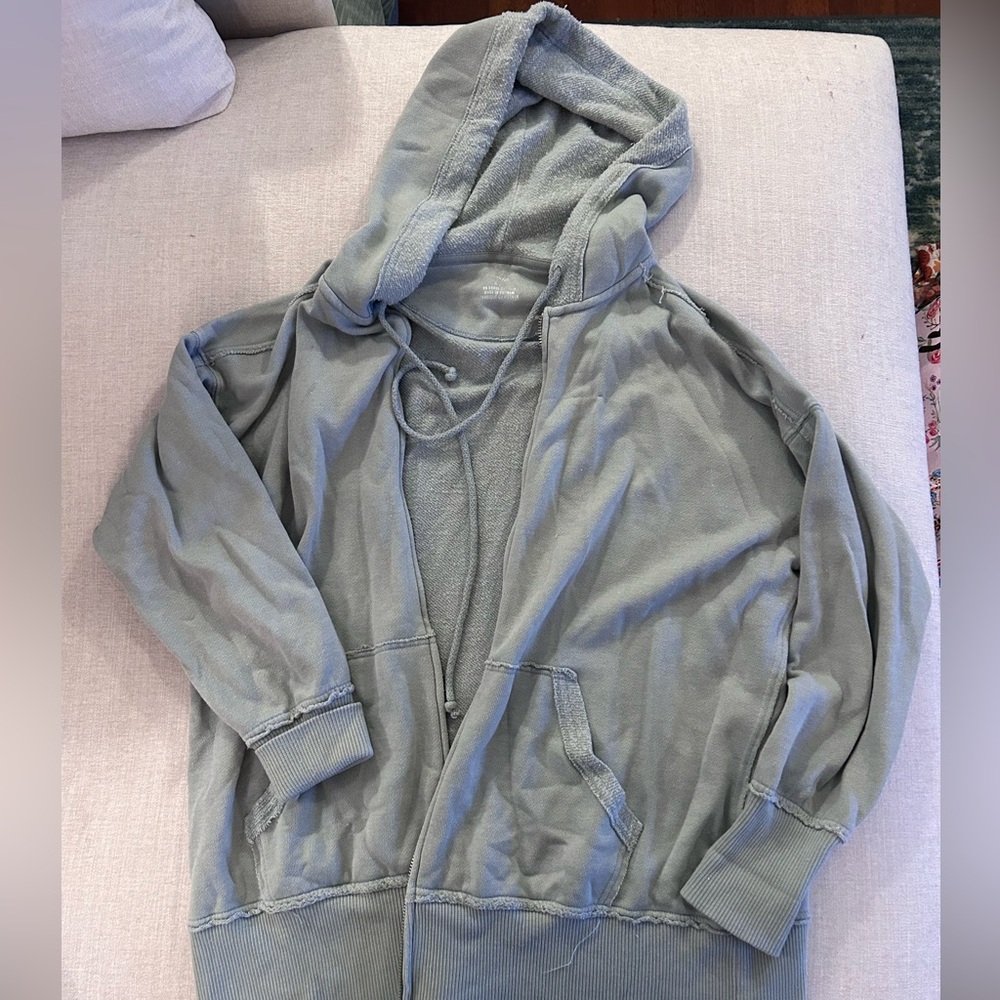 Aerie oversized zip-up hoodie, size S.